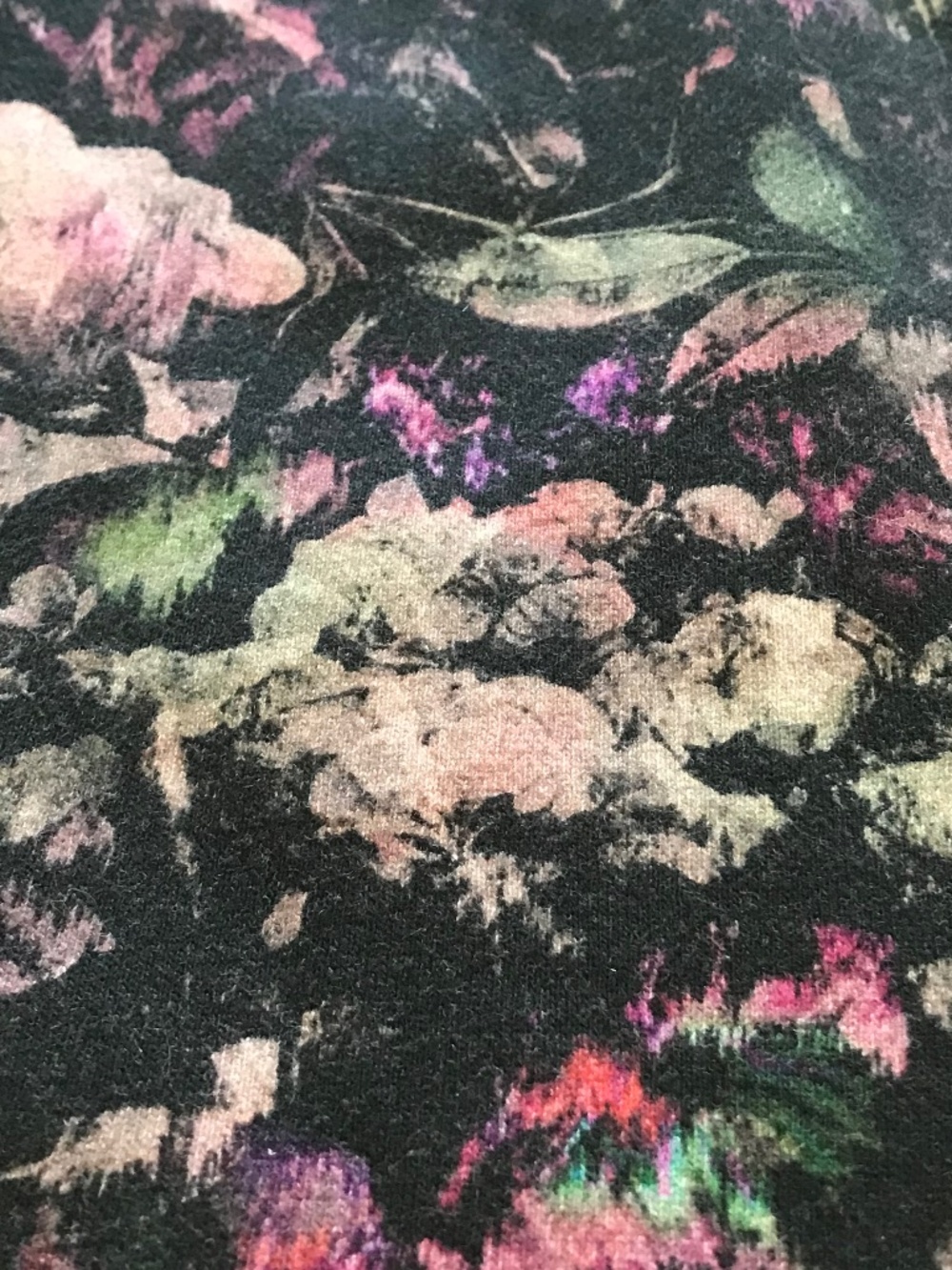 LULULEMON BLACK FLORAL GRUNGE LONG ZIP UP SCUBA HOODIE - Picture 8 of 12